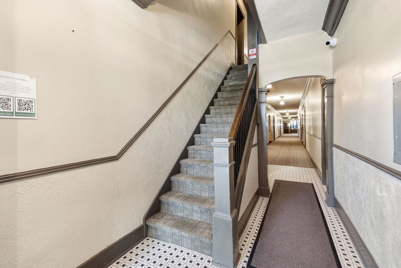 Historic Worthington Manor Apartments - Photo 6 of 13