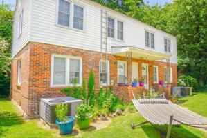 featured image of 458 College Ave
