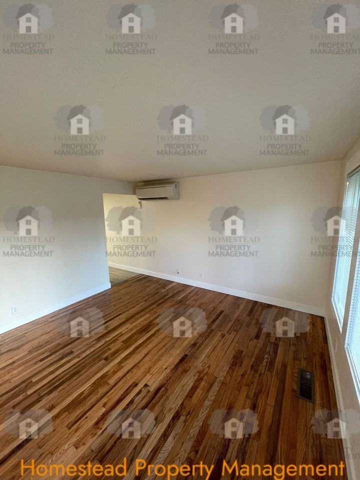 425 S 8th St - Photo 5 of 26