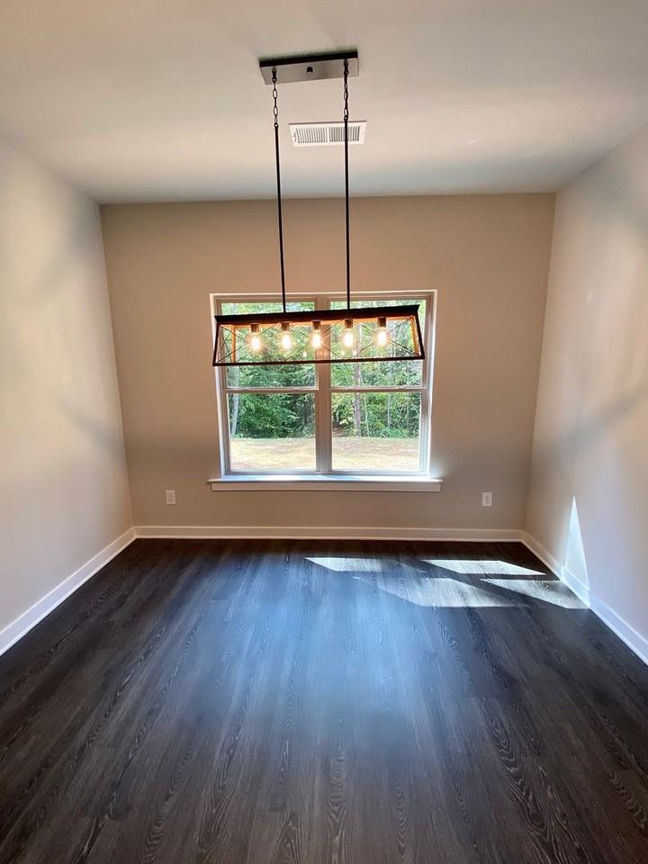 489 Andrew Dr - Photo 6 of 21