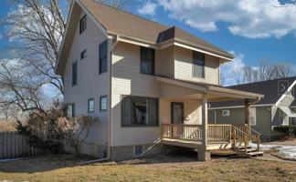 featured image of 923 N 49th St