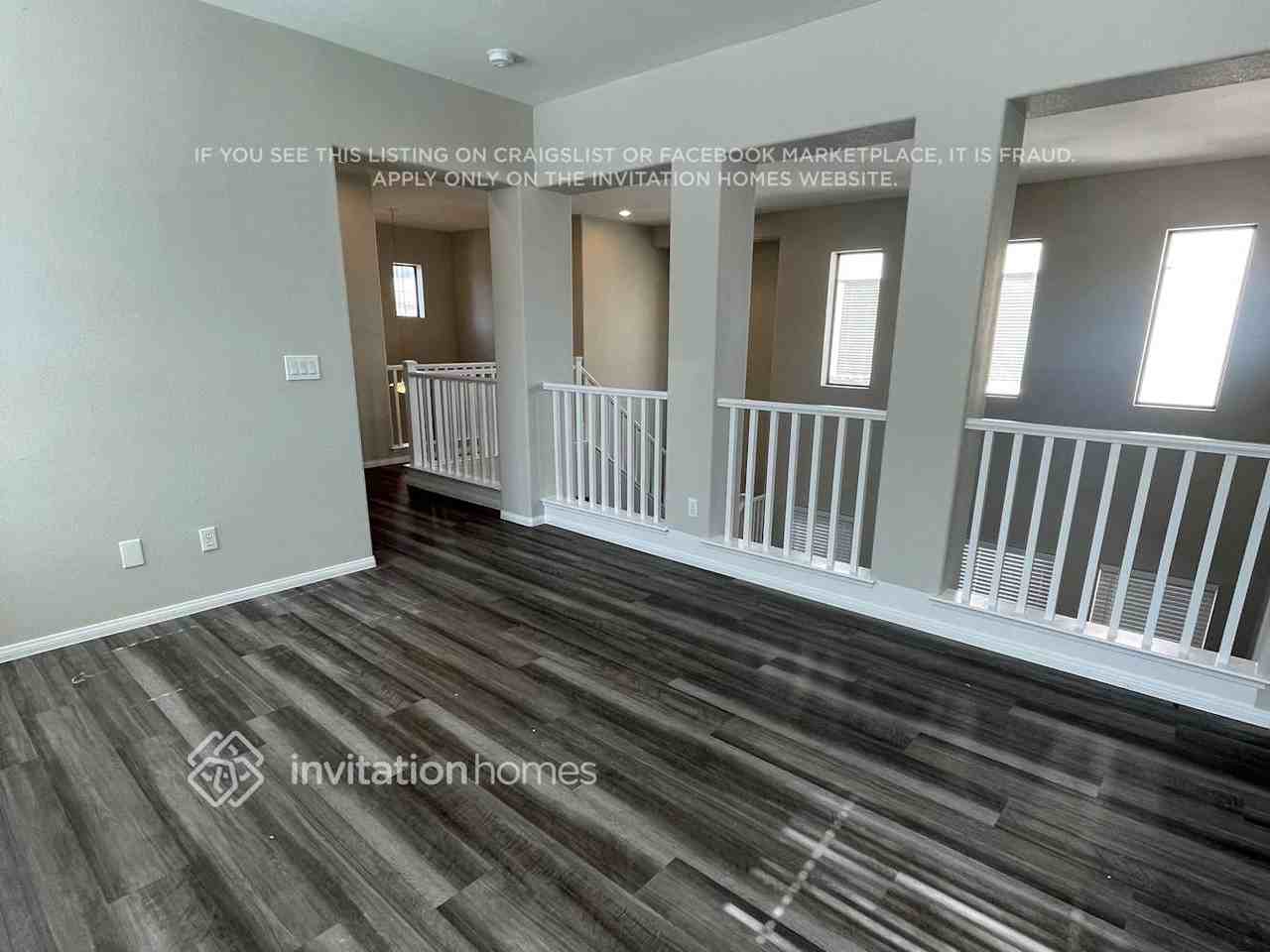 10463 Foggy Glen Ave - Photo 5 of 13