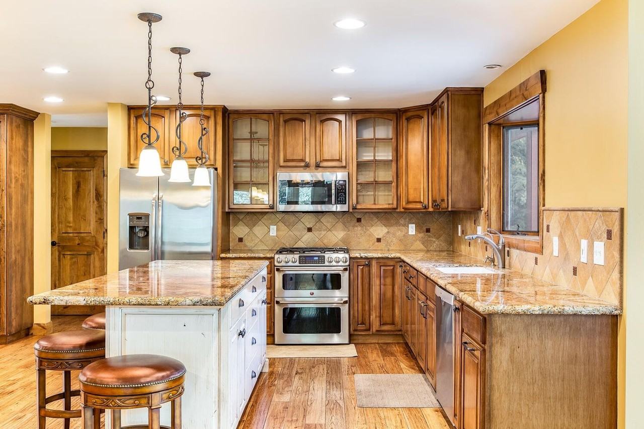 2689 Holiday Ranch Loop Rd - Photo 2 of 30