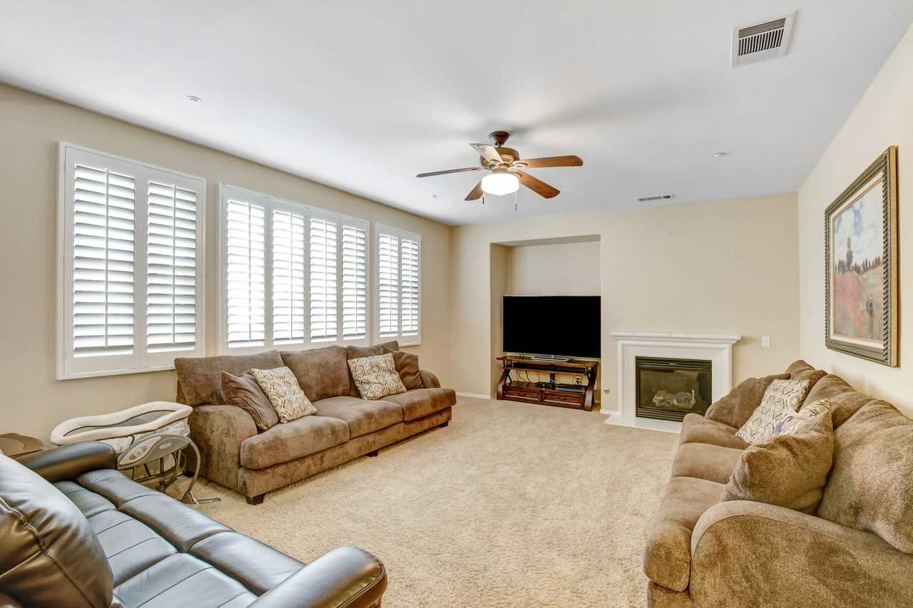 15180 Willow Wood Ln - Photo 3 of 24