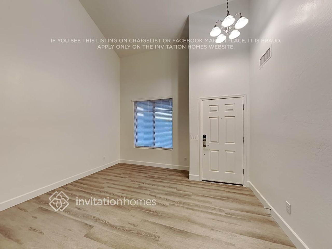 14667 N 174th Ave - Photo 4 of 22