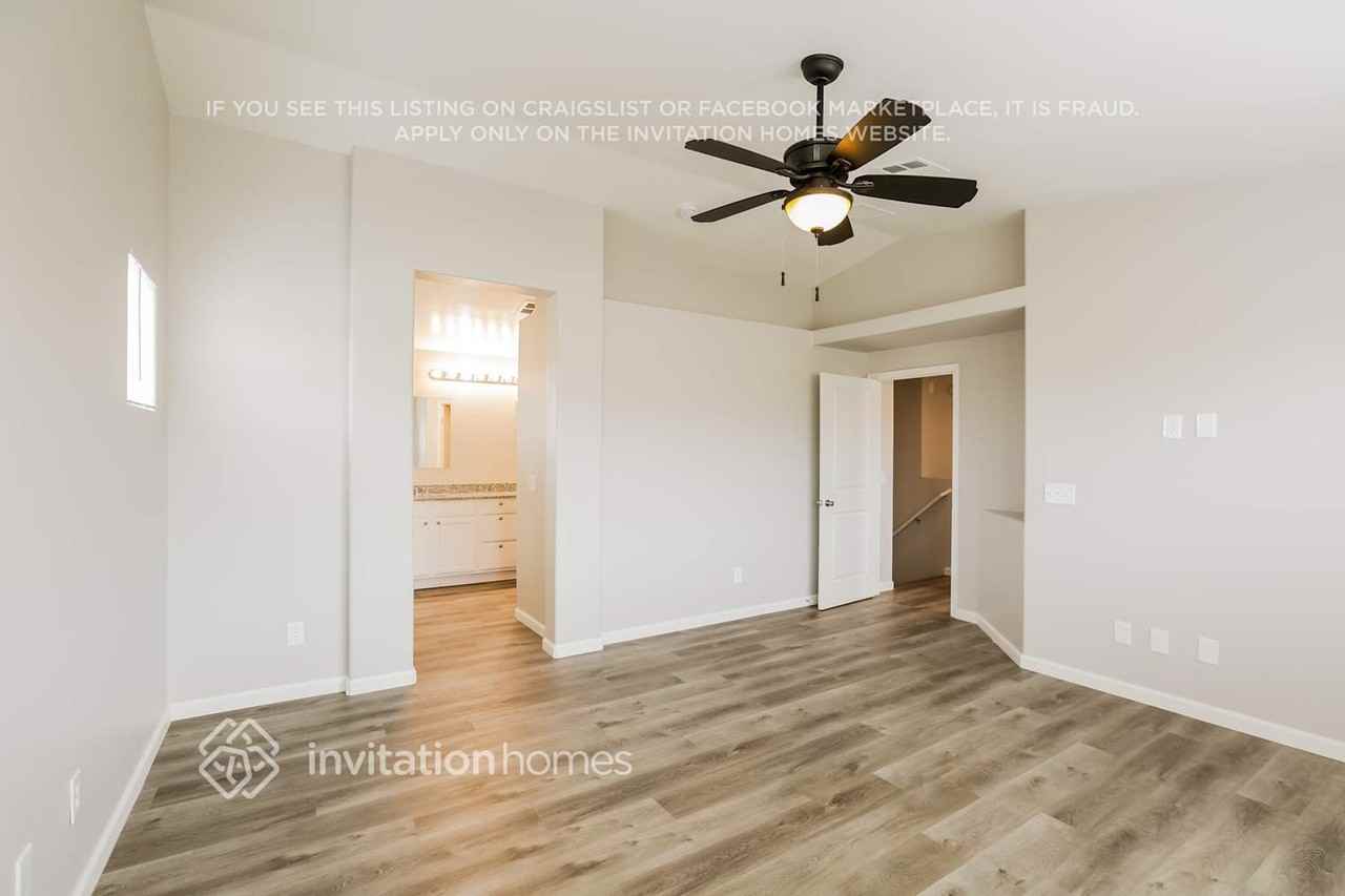 7233 S 39th Way - Photo 7 of 16
