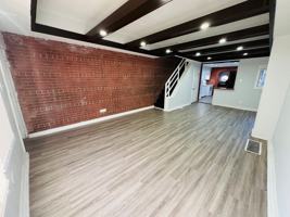 featured image of 1850 E Monmouth St
