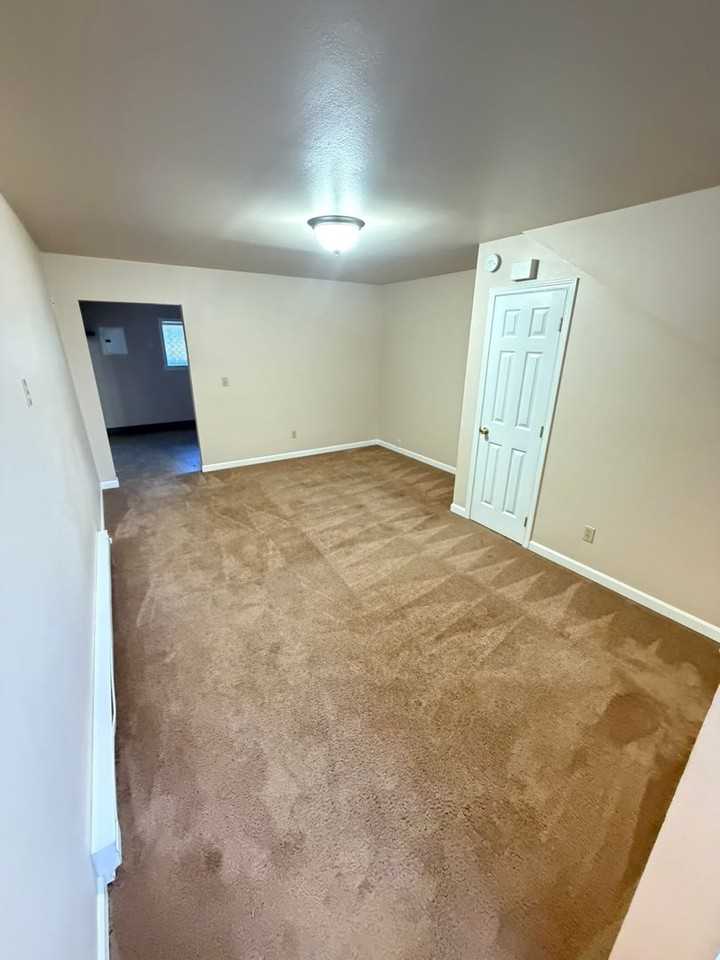 86 Wheeler St - Photo 7 of 39