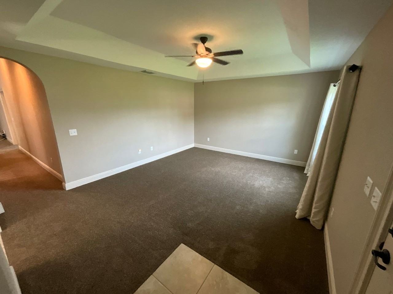455 Marion Oaks Ln - Photo 3 of 17
