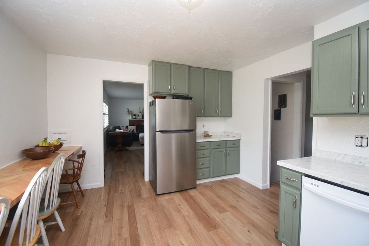3382 Monroe Blvd - Photo 6 of 19