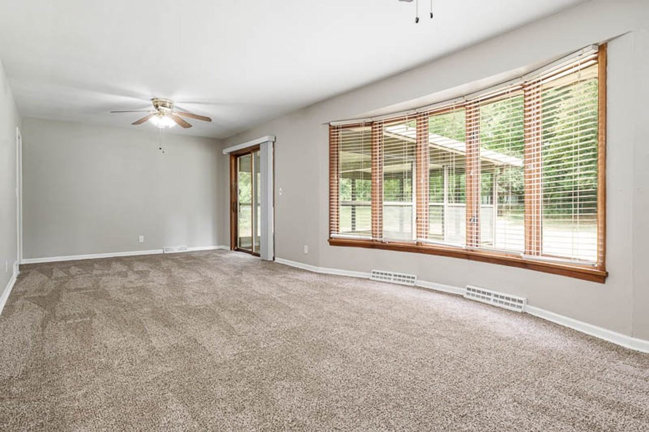 3979 Elva Ln - Photo 6 of 26