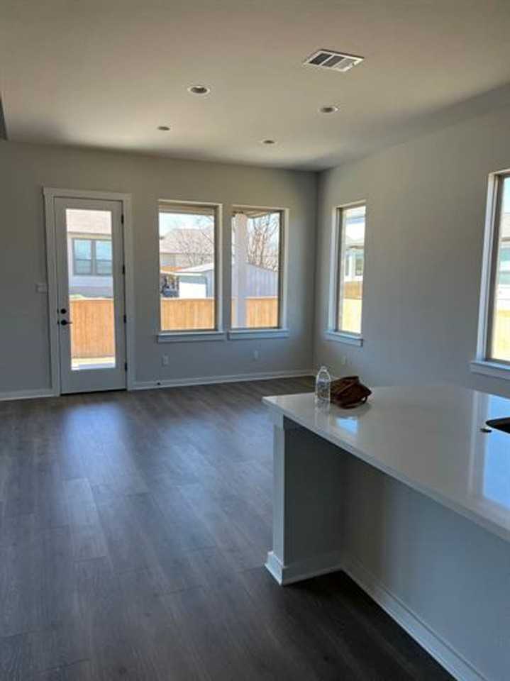 1330 Stone Manor Trl - Photo 4 of 20