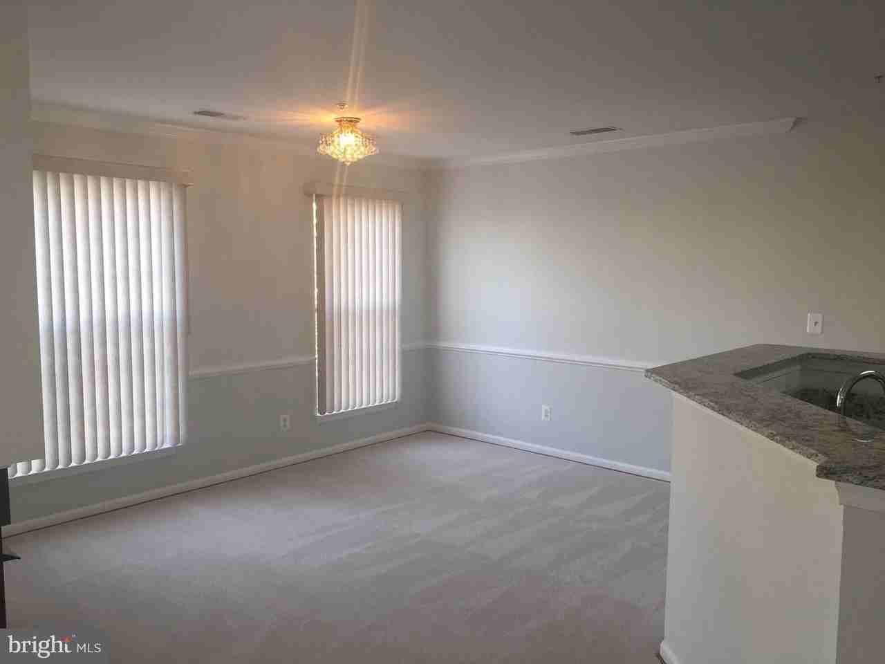 2480 Angeline Dr - Photo 4 of 14