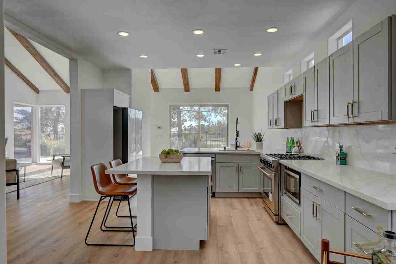 8941 Diamond Falls Dr - Photo 2 of 50