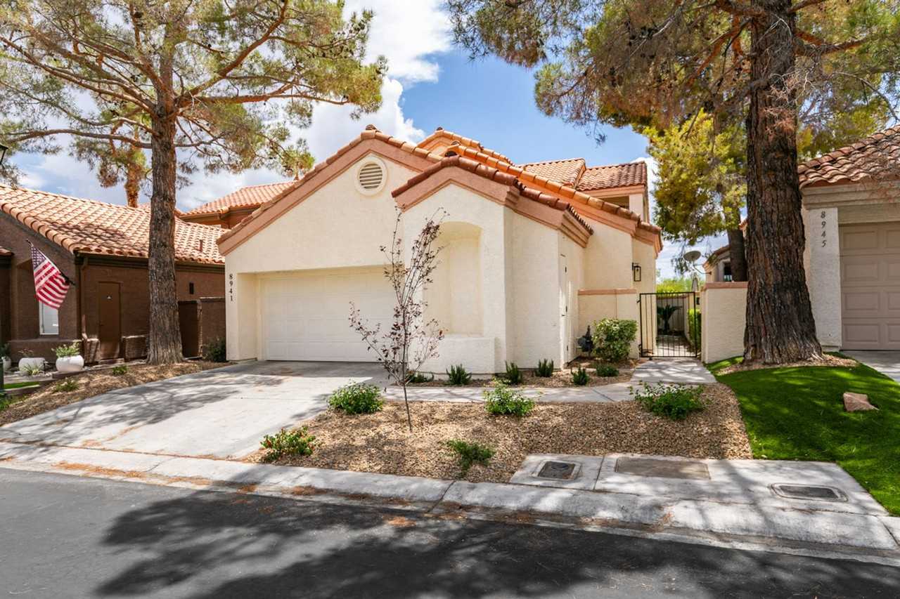 8941 Diamond Falls Dr - Photo 7 of 50