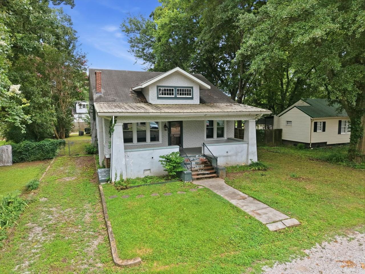 1623 Enolam Blvd Se - Photo 2 of 30