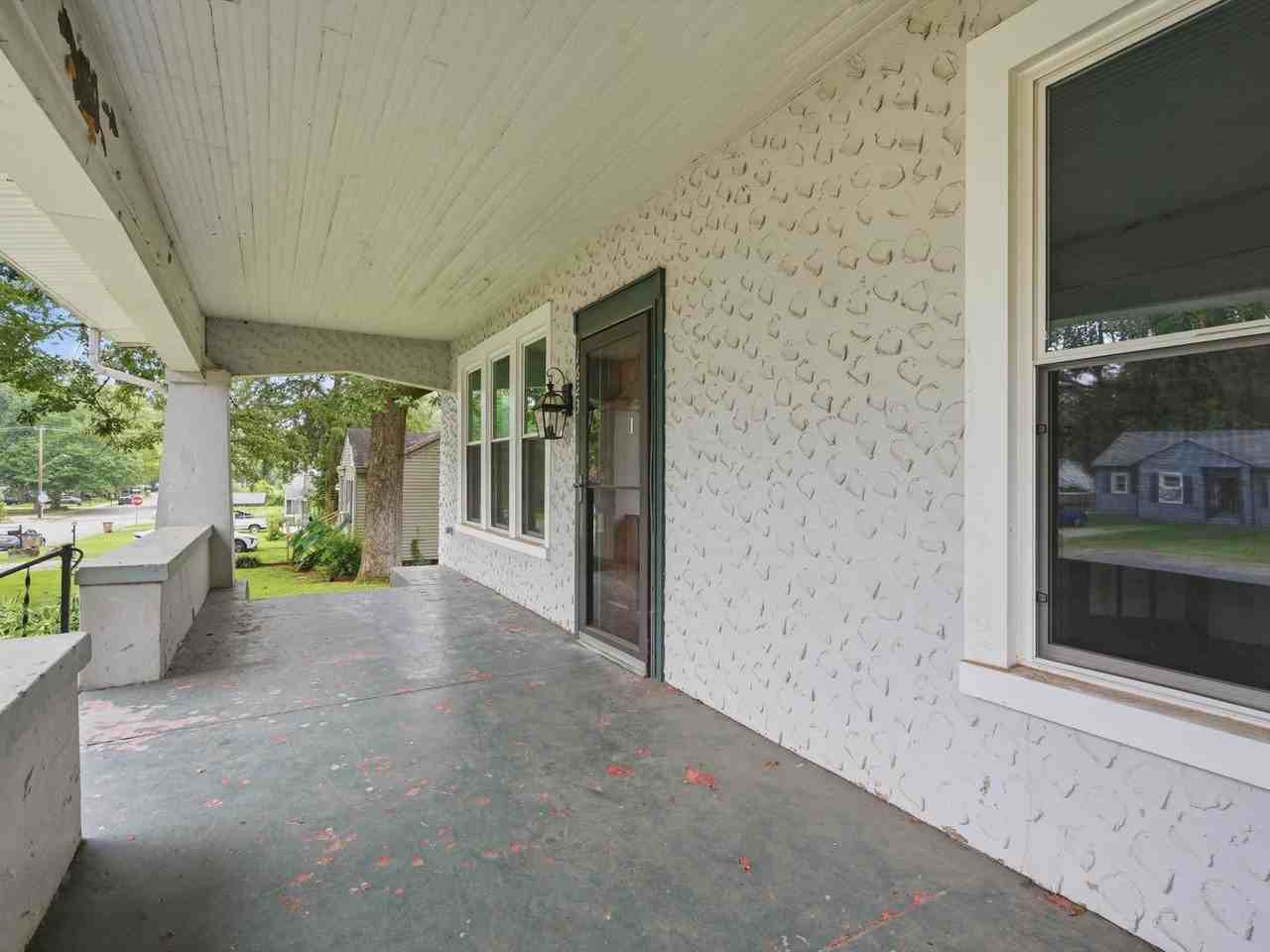 1623 Enolam Blvd Se - Photo 6 of 30