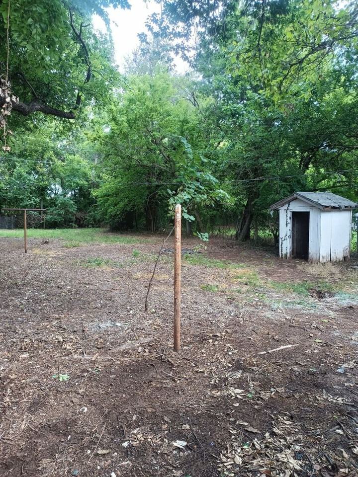 6318 Anderson Dr - Photo 3 of 9