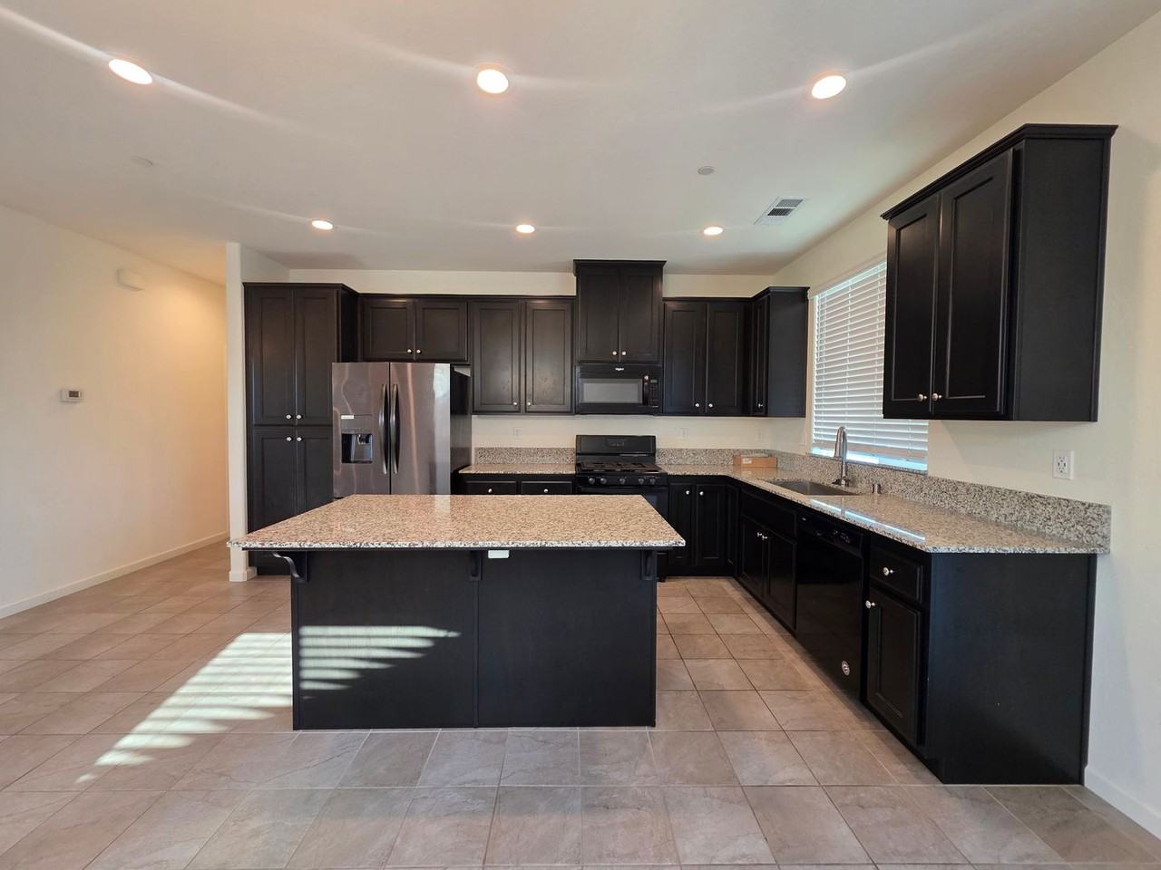 1774 Bolton Ave - Photo 7 of 20