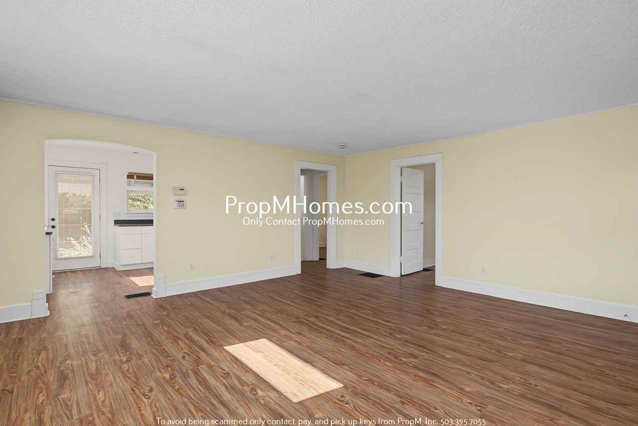 9038 9038 NE Humboldt Street - NEW PROPERTY - Photo 4 of 21