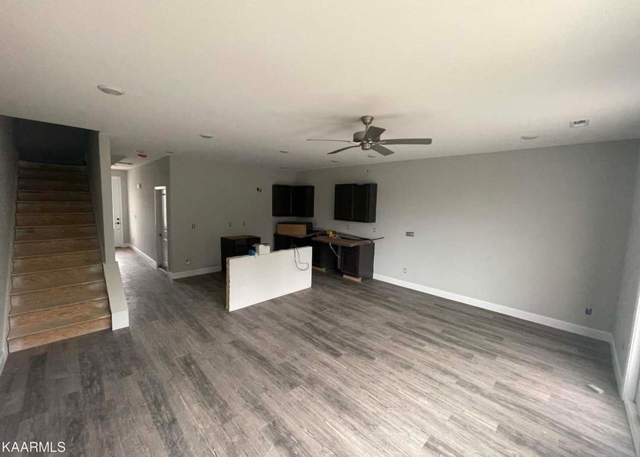 292 Judson Way - Photo 7 of 11