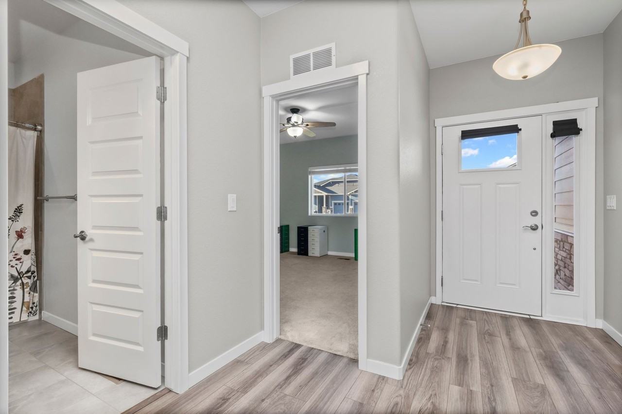 965 Mt Andrew Dr - Photo 3 of 31
