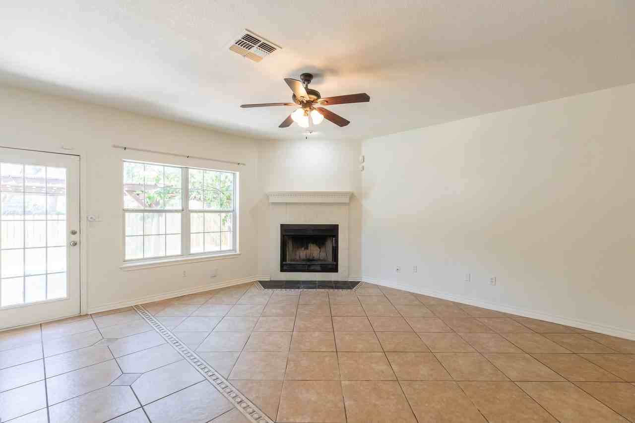 3310 Silver Oaks Dr - Photo 5 of 46