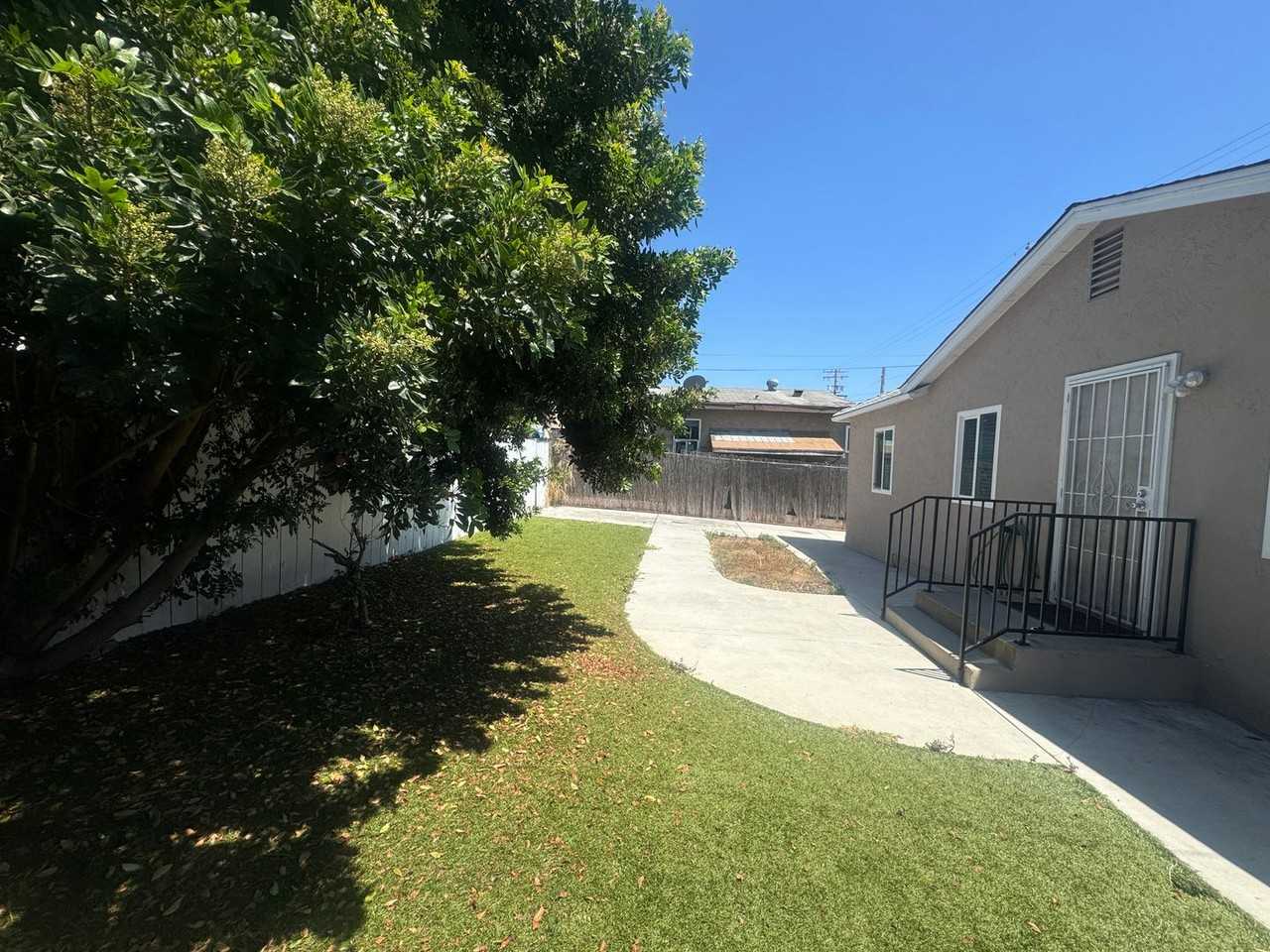 2129 National Ave - Photo 4 of 12