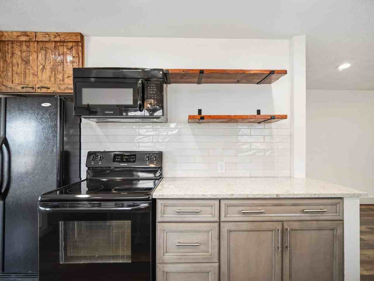 5703 N Regal St - Photo 5 of 50
