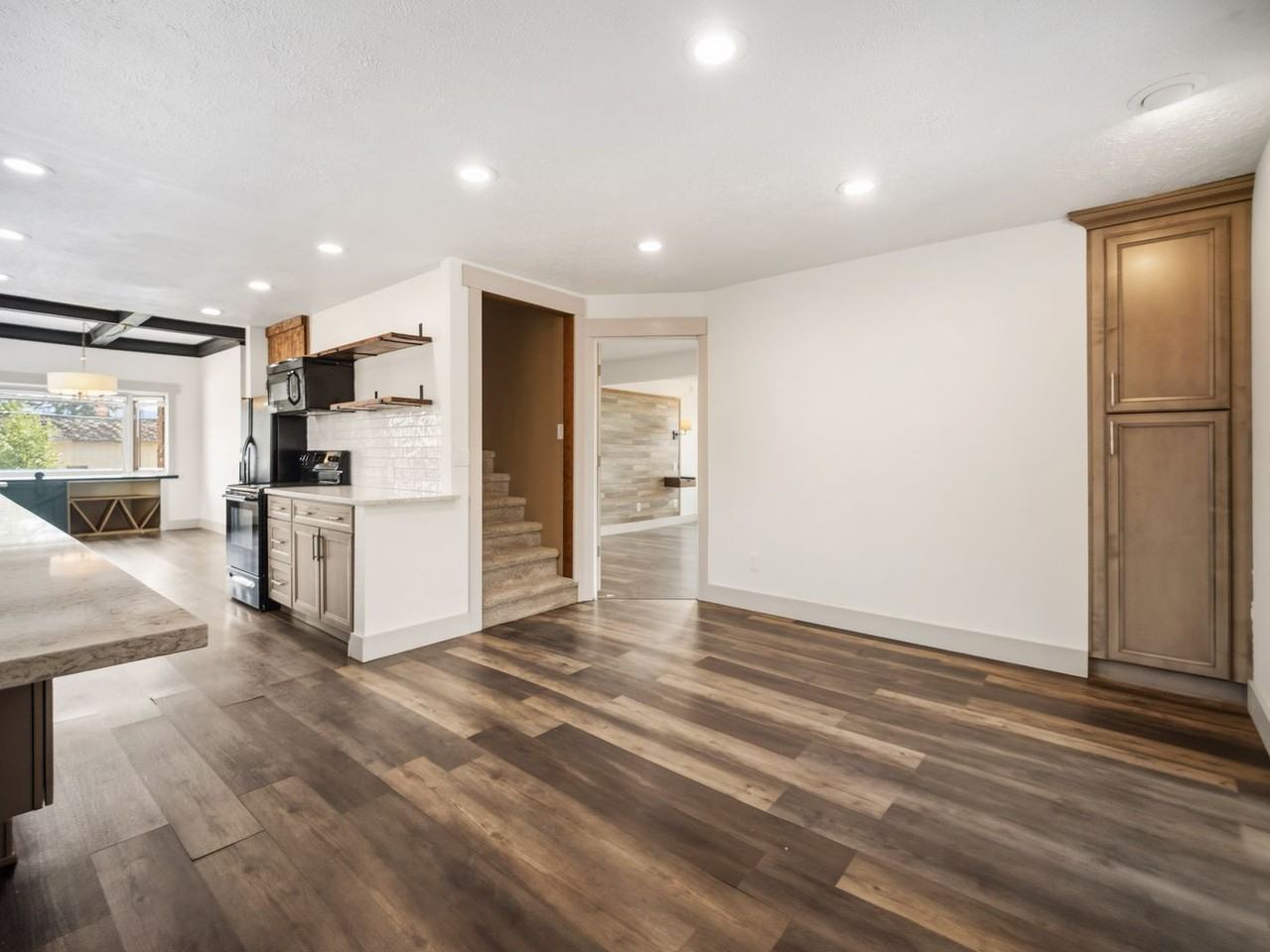 5703 N Regal St - Photo 7 of 50