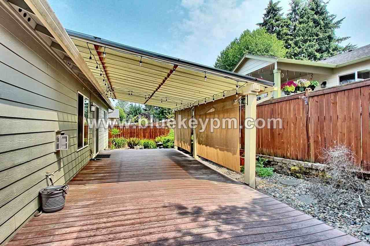 8701 Ne 66th St - Photo 4 of 19