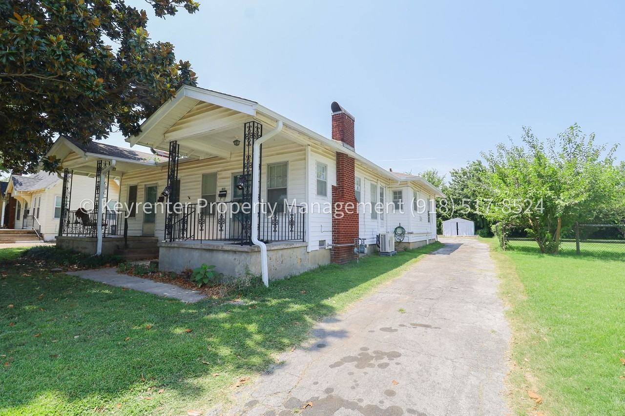 1622 S Indianapolis Ave - Photo 3 of 23