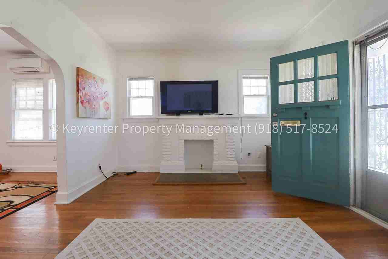 1622 S Indianapolis Ave - Photo 5 of 23
