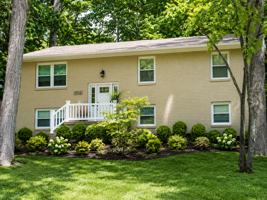 featured image of 1815 Gardenspring Dr