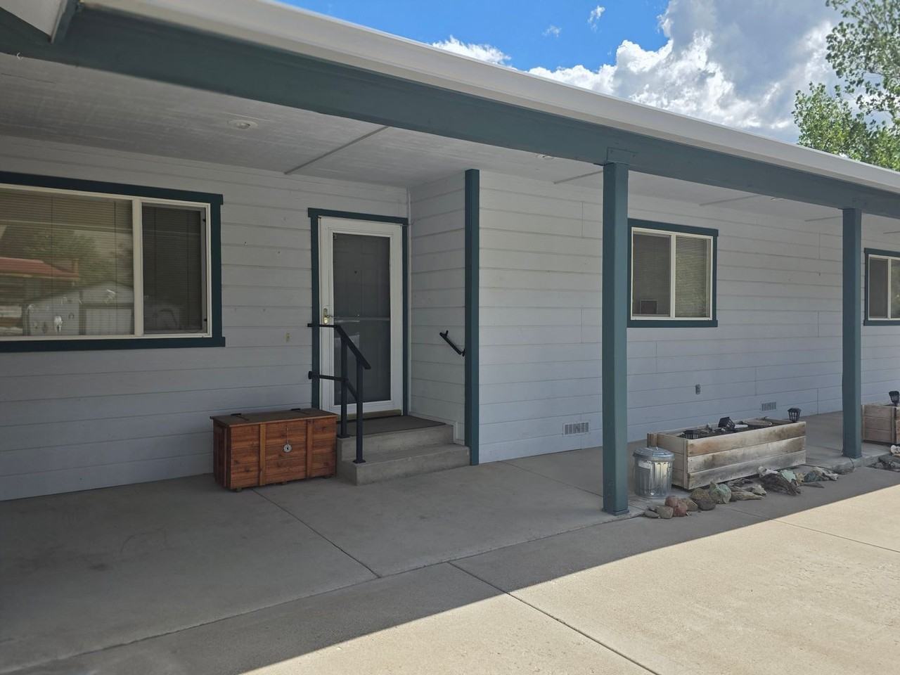3671 Sandstone Dr - Photo 2 of 8
