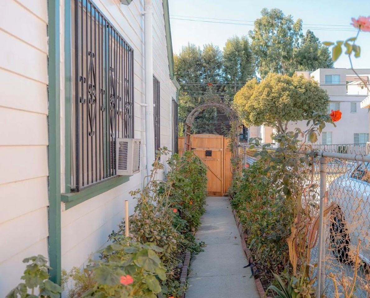 1246-1248 El Centro Ave - Photo 4 of 19