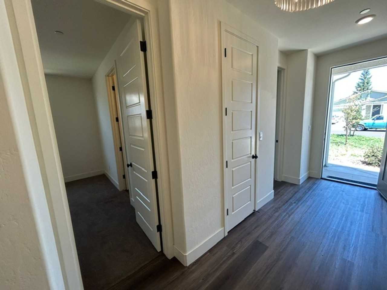 2635 S Cain Ct - Photo 2 of 10