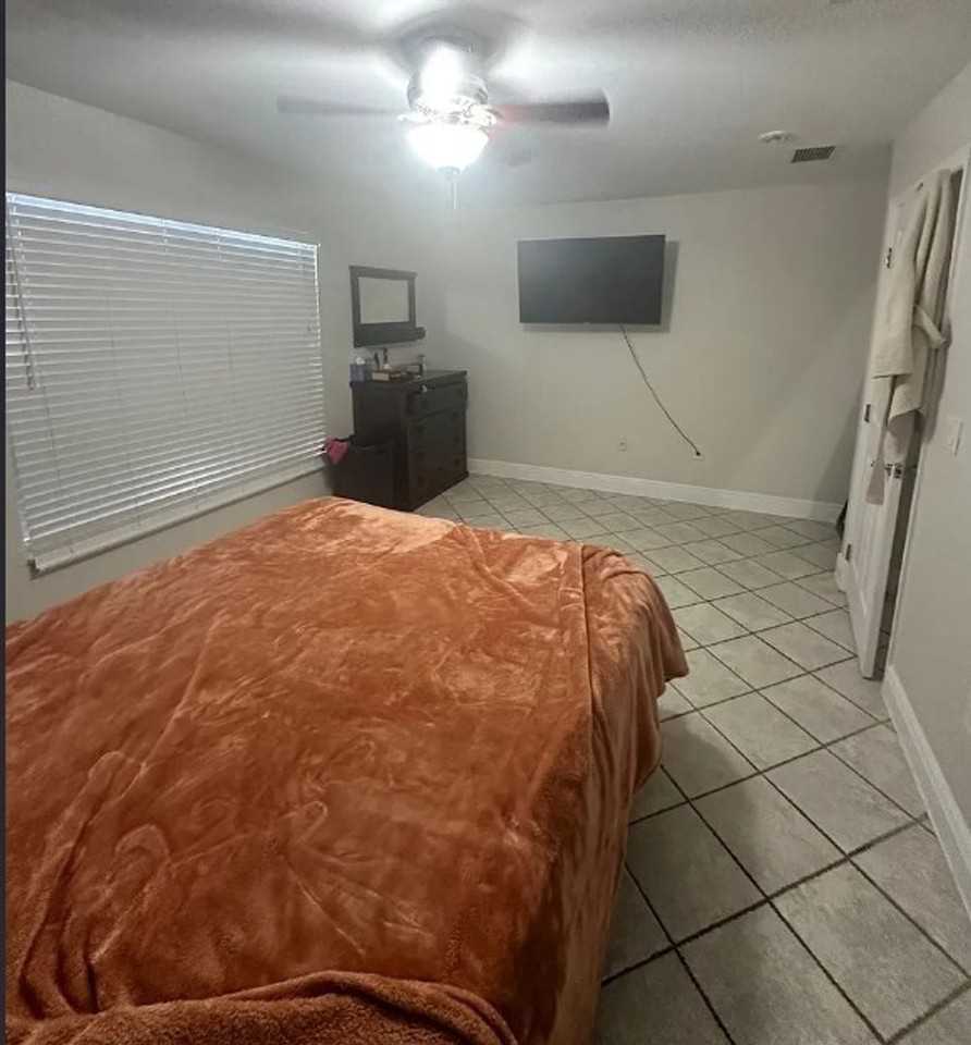 4424 Sw 8th Pl #14 - Photo 4 of 16