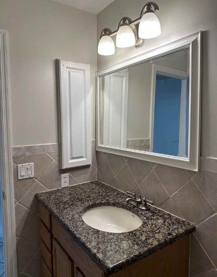 4424 Sw 8th Pl #14 - Photo 6 of 16