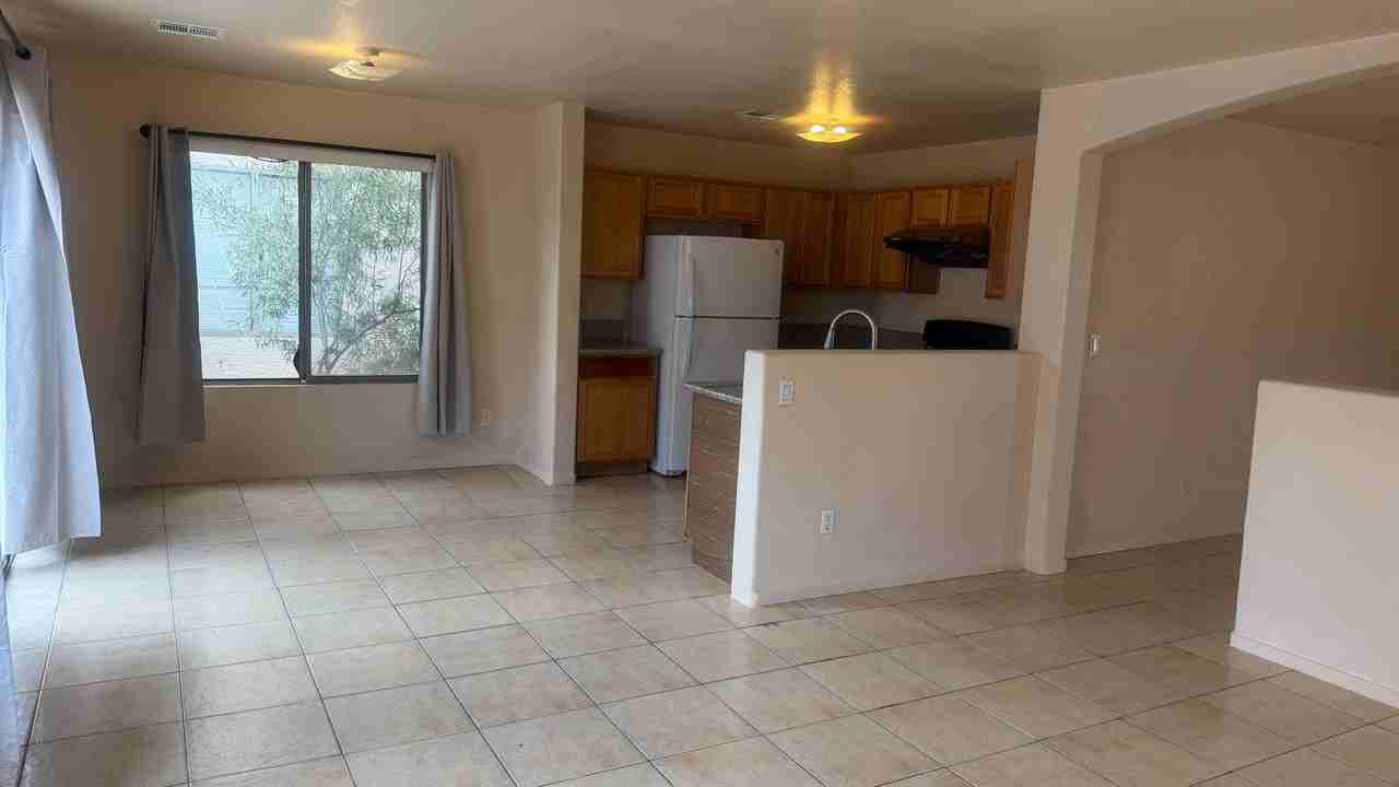 4687 Englewood Ave - Photo 2 of 2