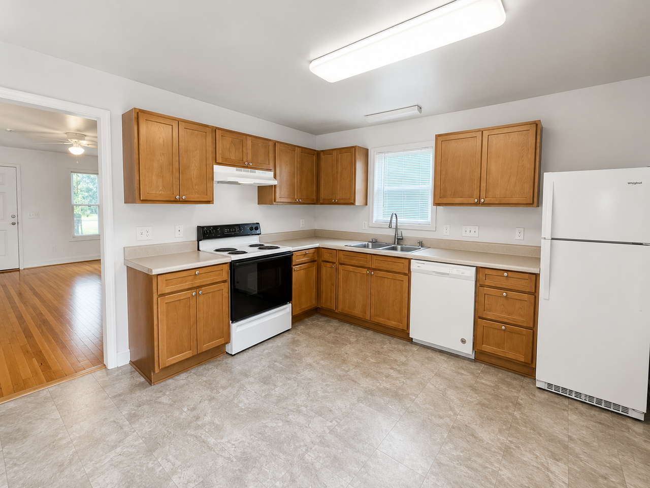701 Meadow St - Photo 3 of 18