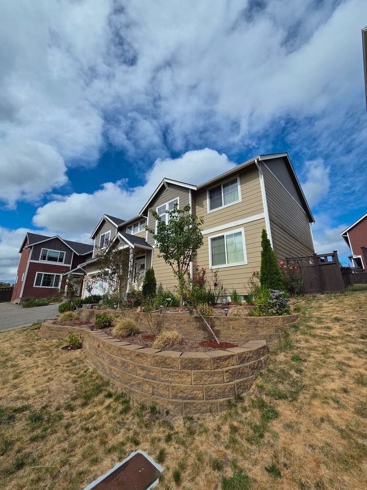 2524 Jacaranda Ave - Photo 3 of 46