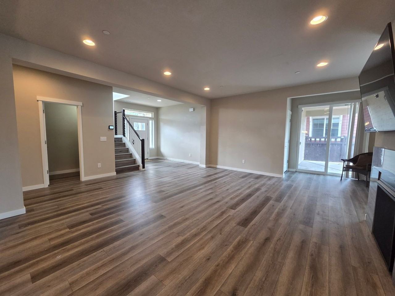 2524 Jacaranda Ave - Photo 7 of 46