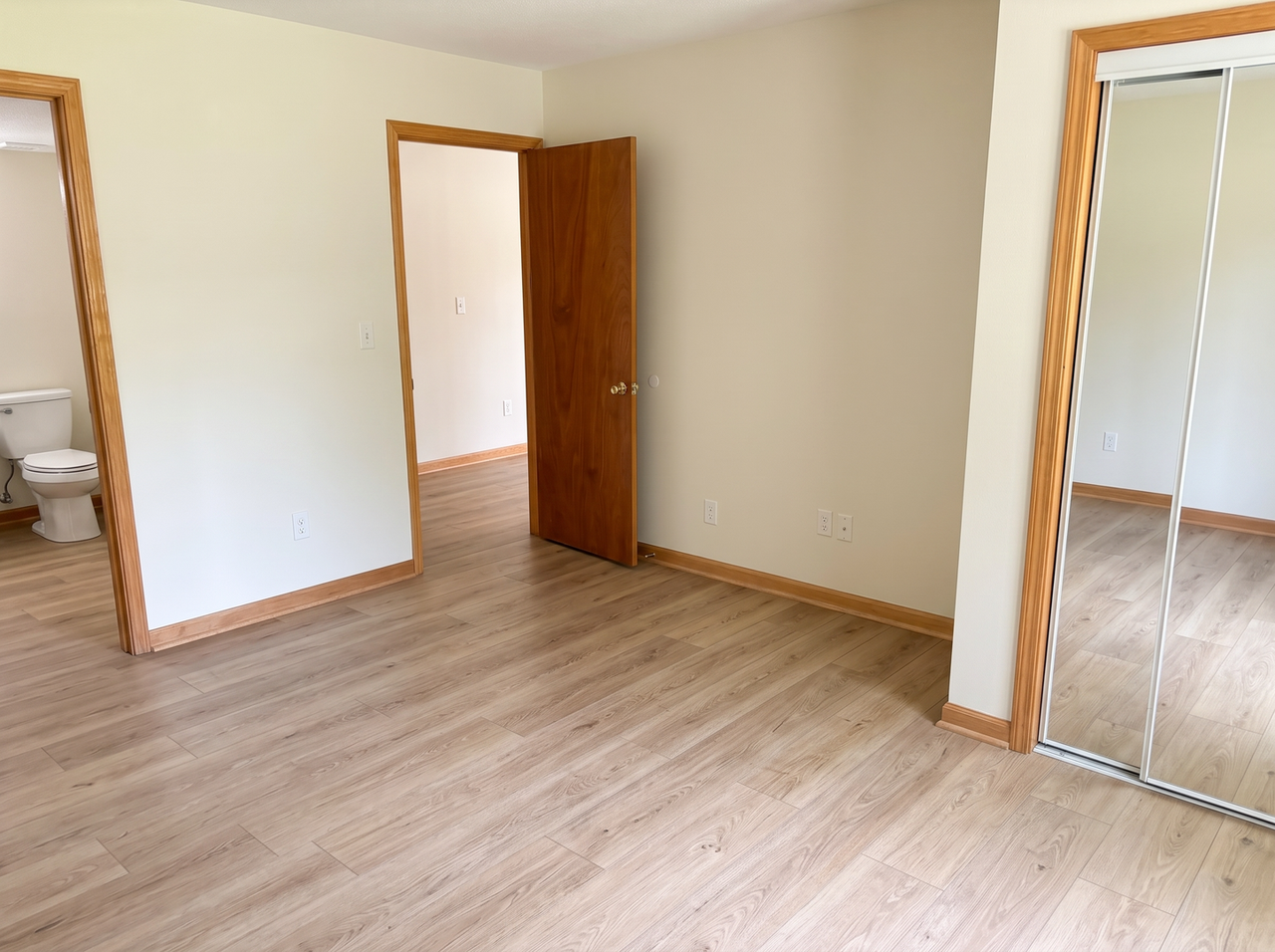 640 Leath St - Photo 5 of 25