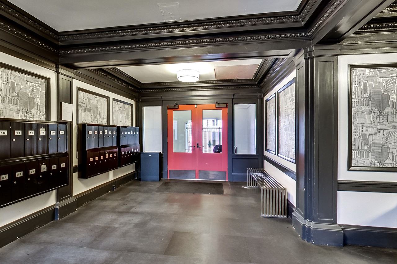 634 Powell - Photo 3 of 20