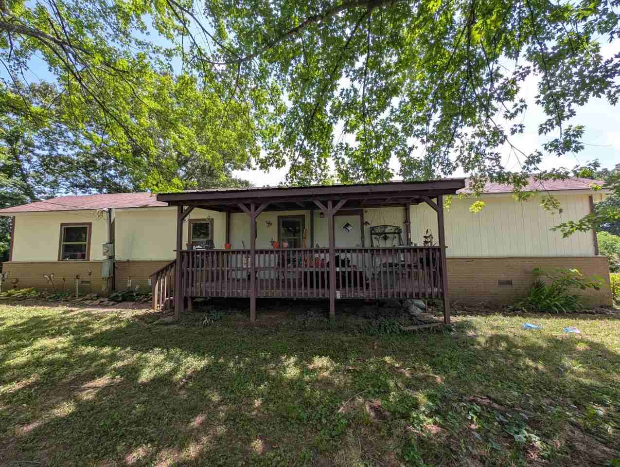 435 Main St - Photo 2 of 11