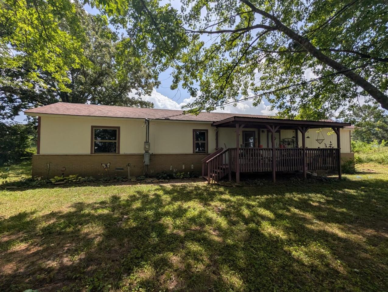435 Main St - Photo 5 of 11