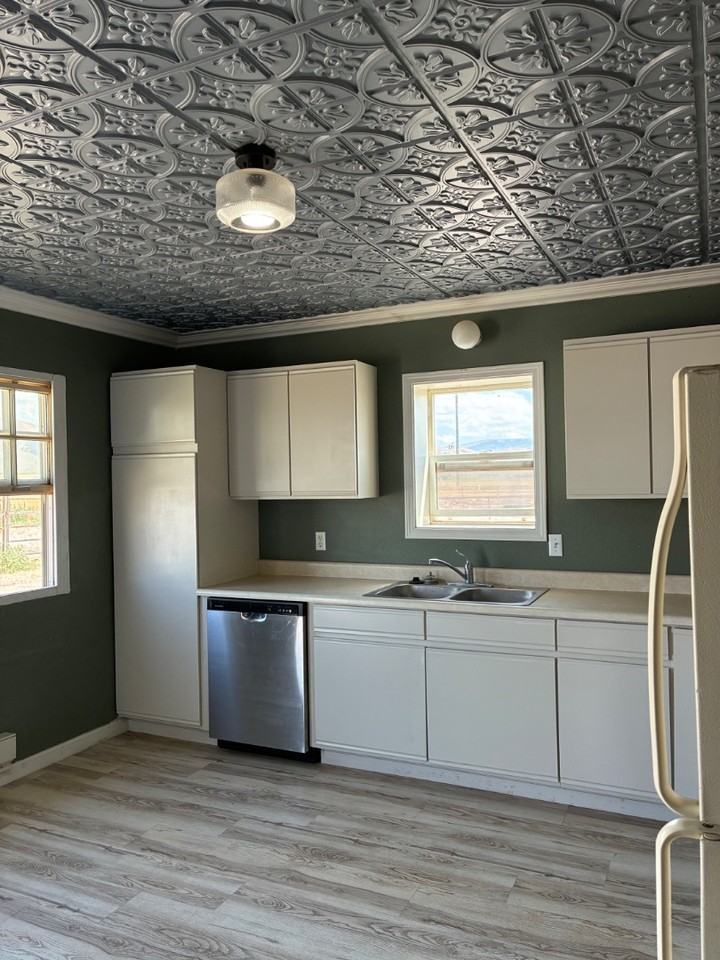 167 S Hwy 77 Back Unit - Photo 2 of 15
