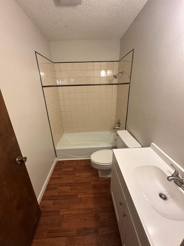 1001 W 41st Ave - Photo 3 of 6