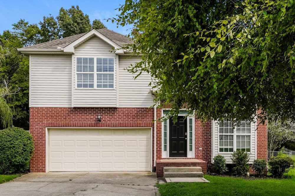 131 E Braxton Ln